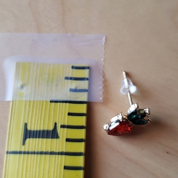 𝅺2 for $15 Heart Shaped Stud Earrings - Picture 4 of 5